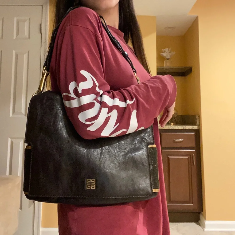 Givenchy brown leather alligator hand bag - Picture 3 of 9